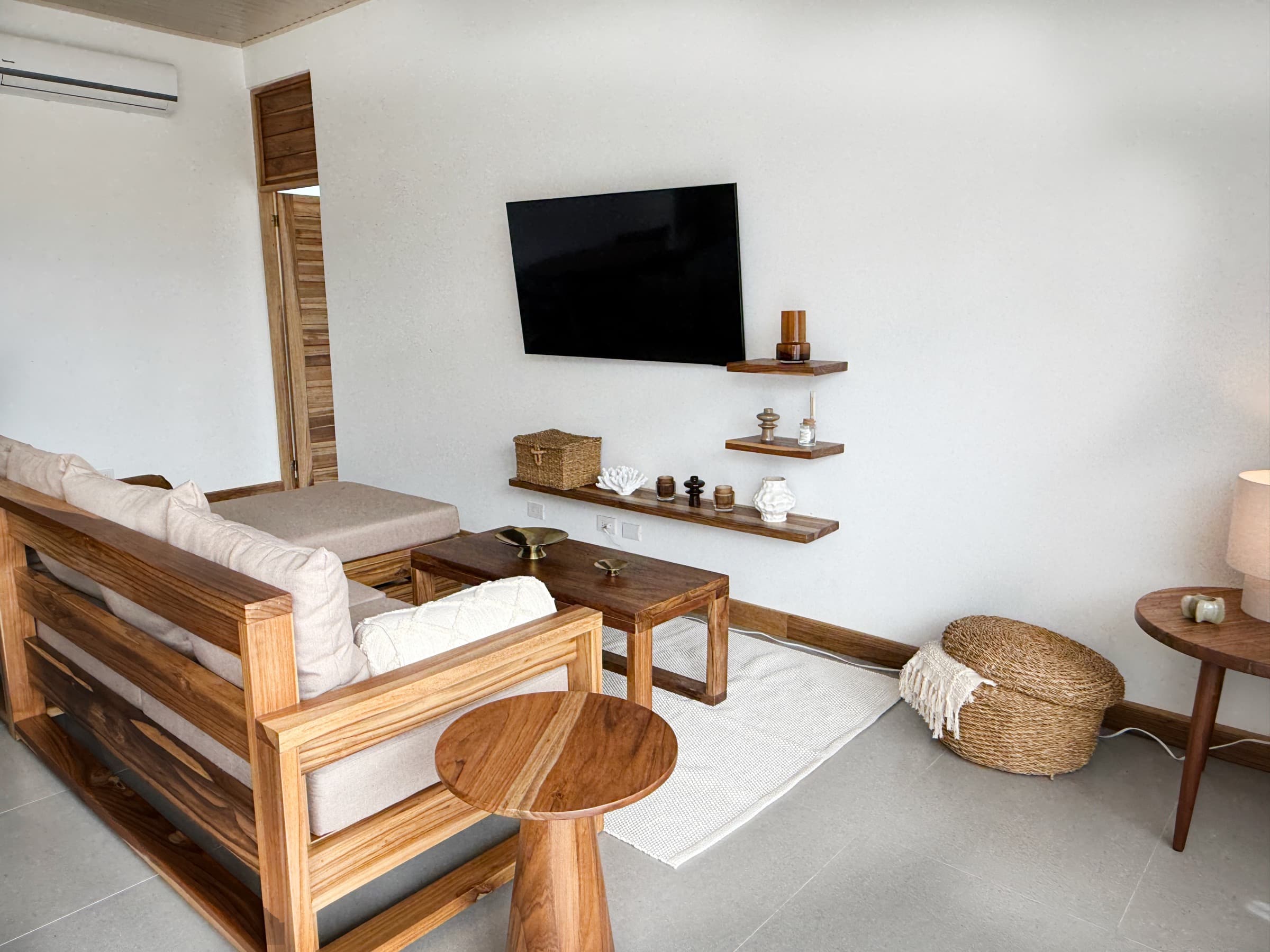Hydrus Villa open living area