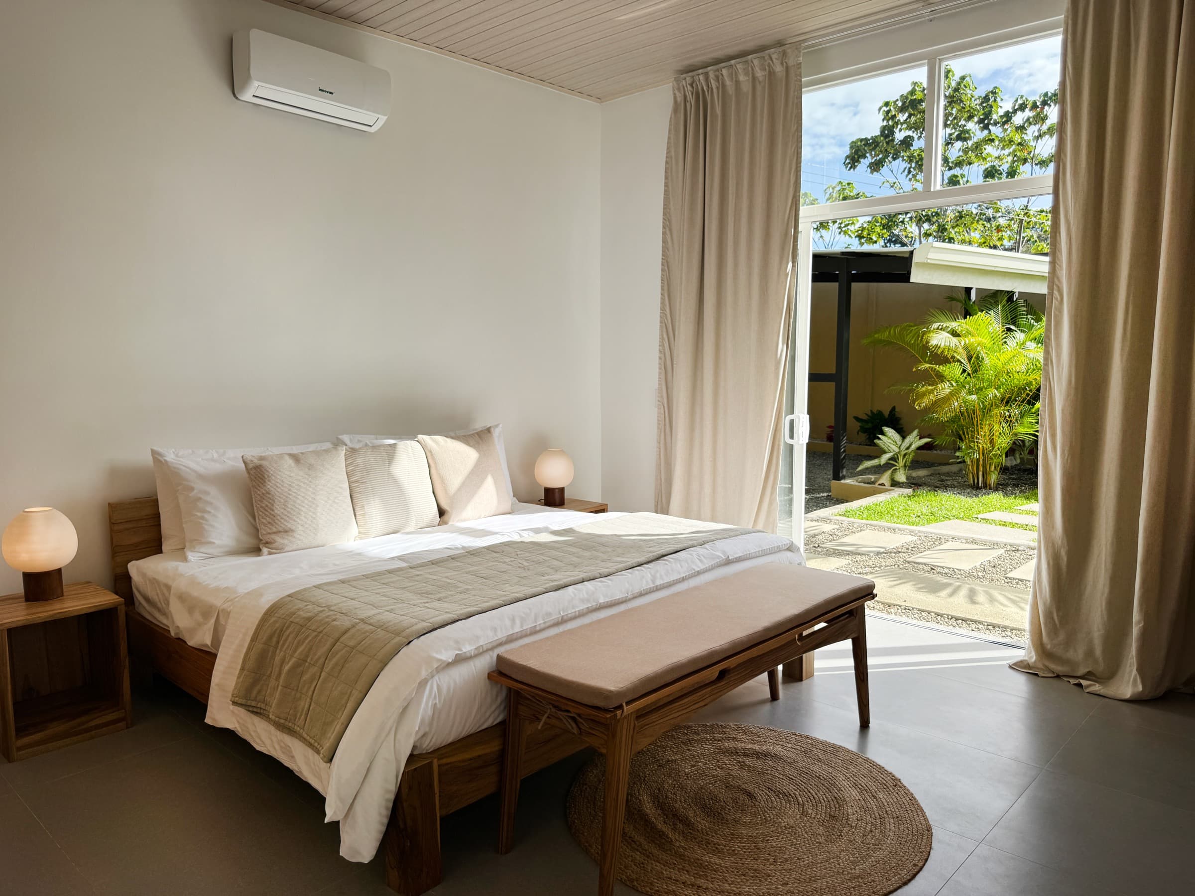 Hydrus Villa master bedroom