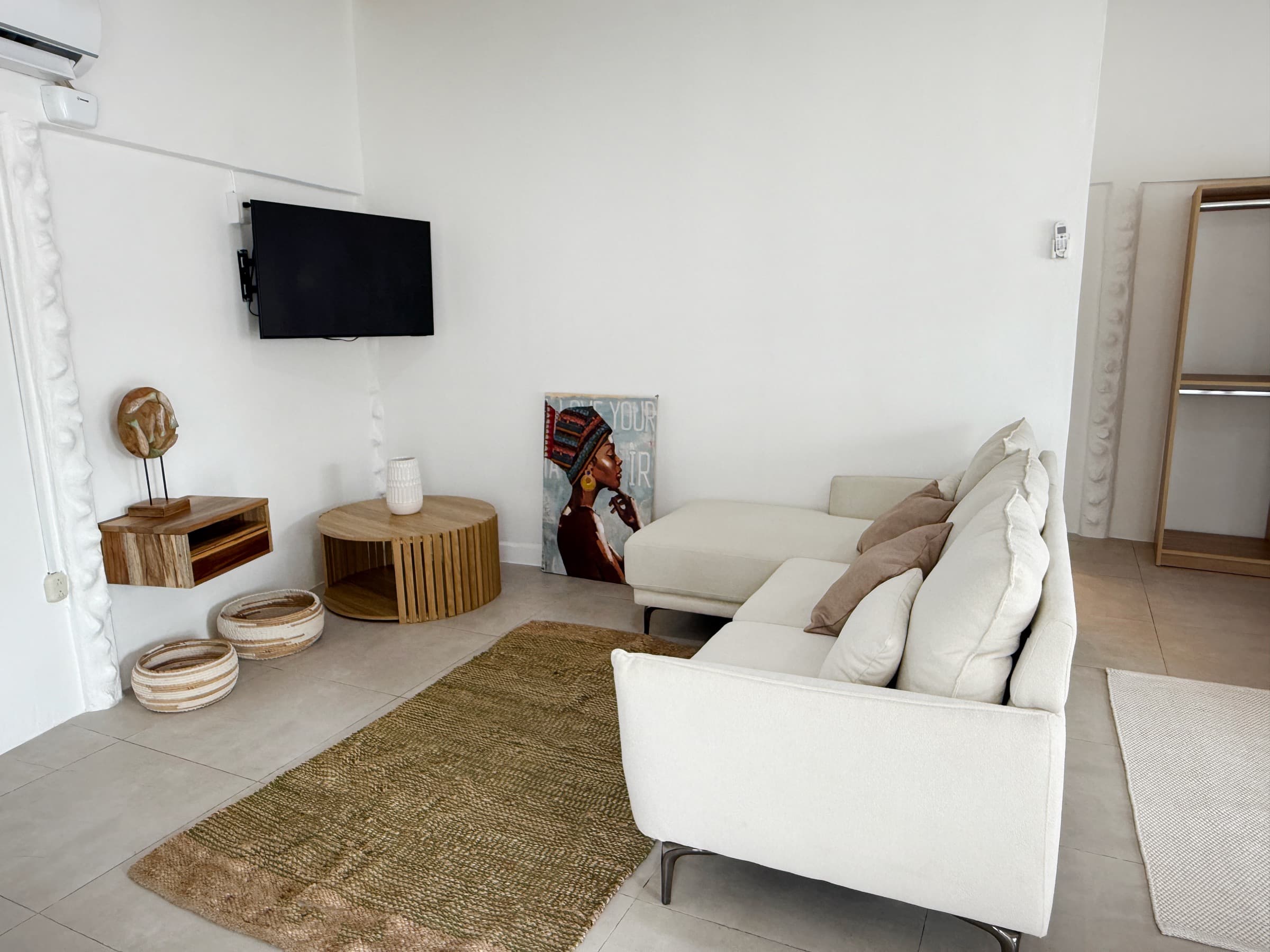 Hydrus Villa Casita 1 living area