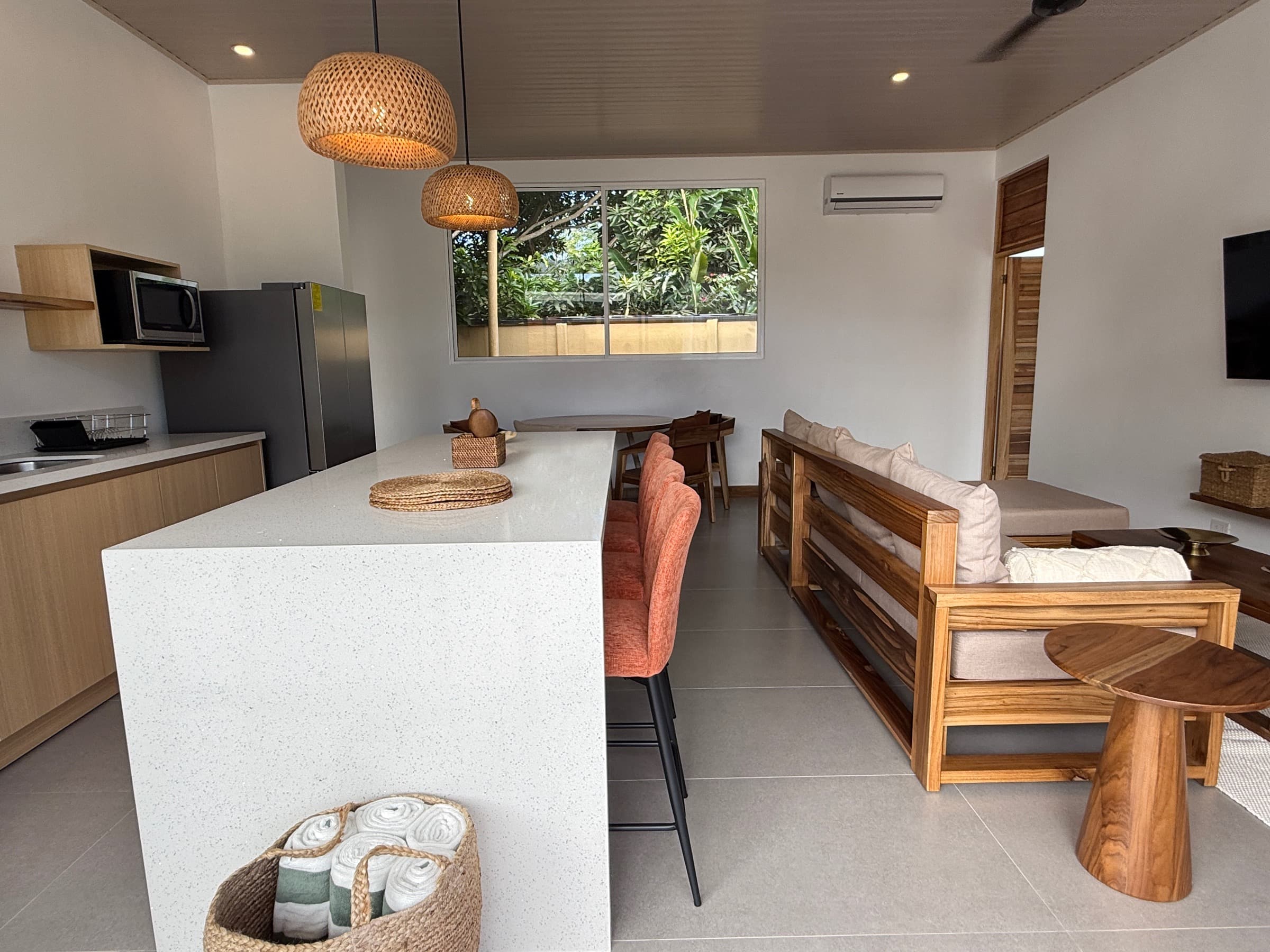 Hydrus Villa open plan living kitchen