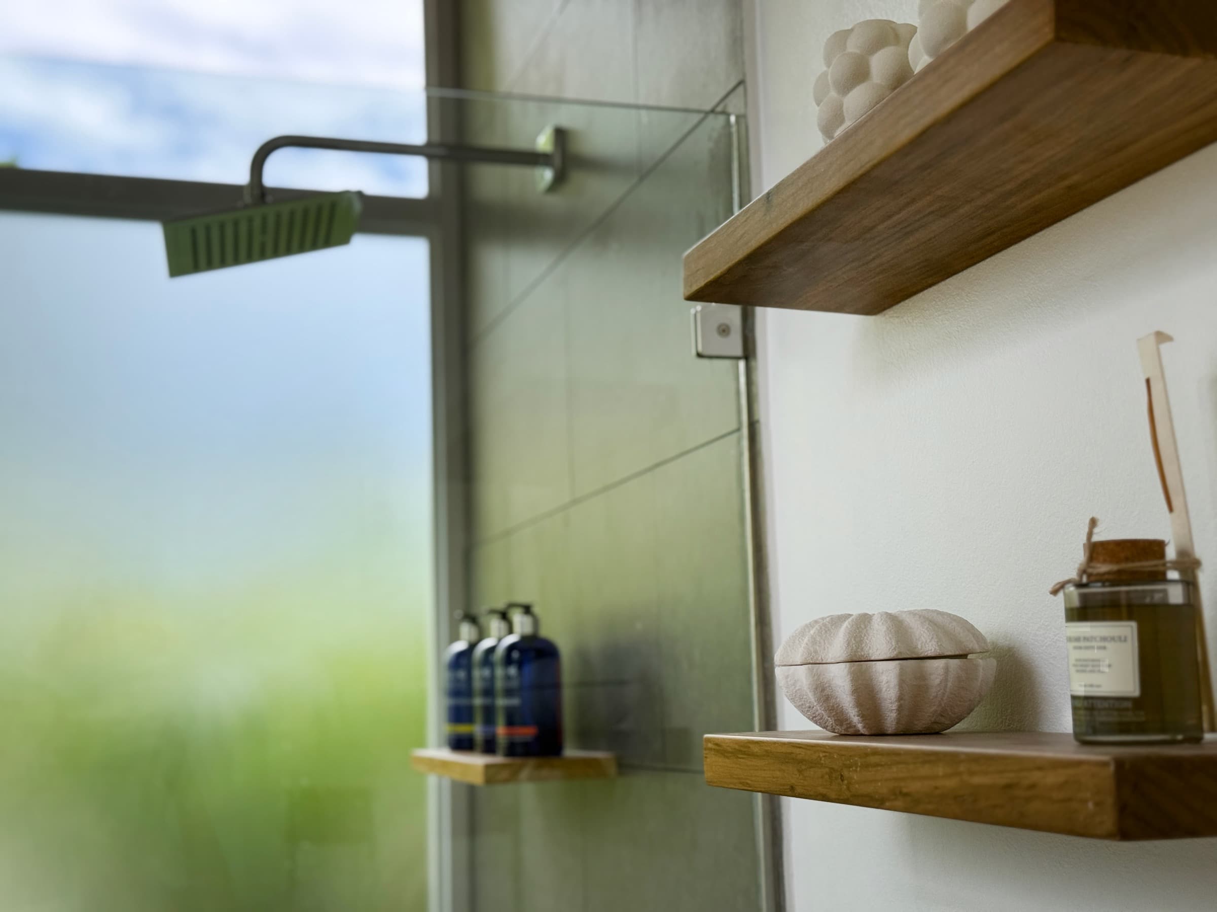 Hydrus Villa master bathroom detail