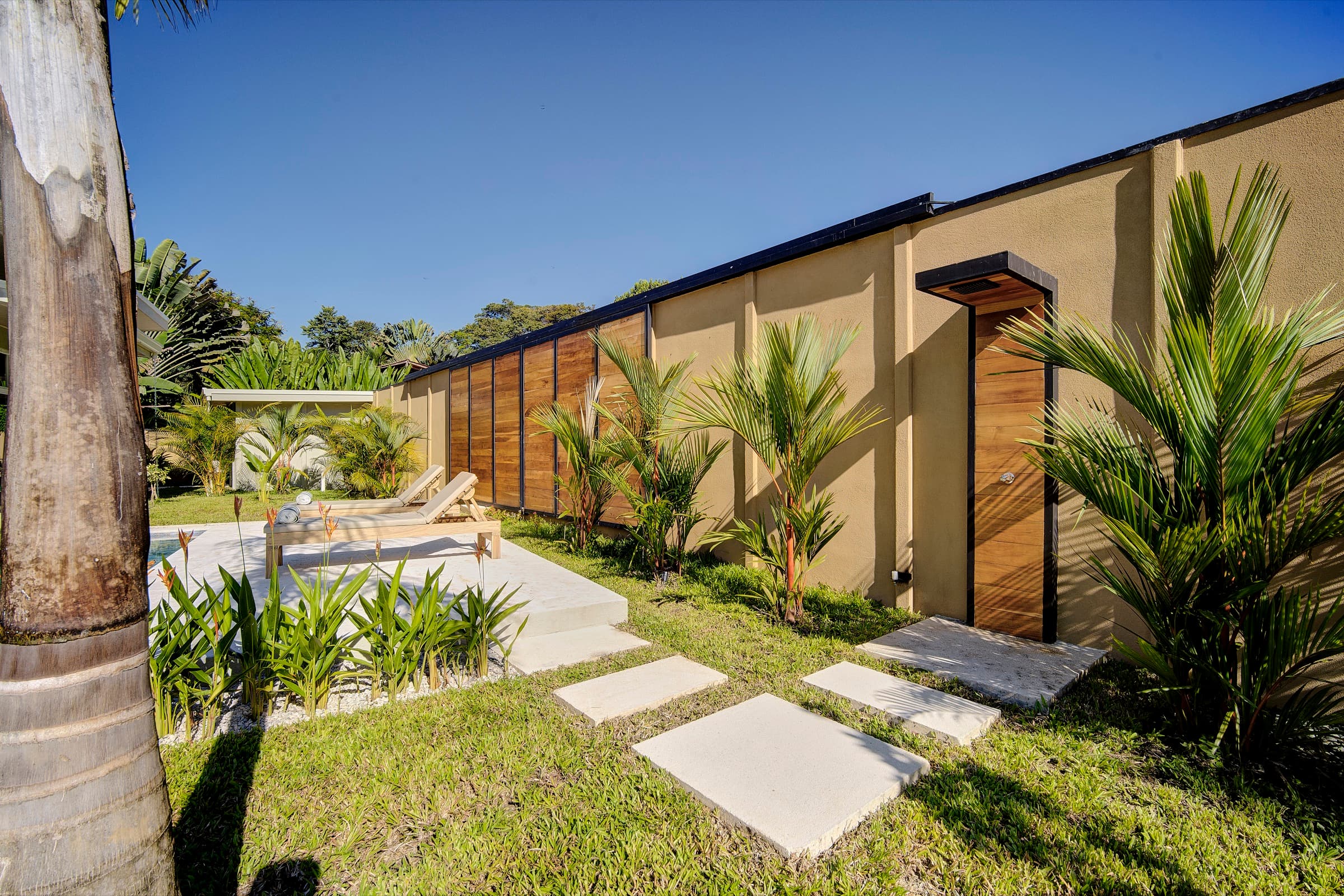 Tucana Villa tropical exterior