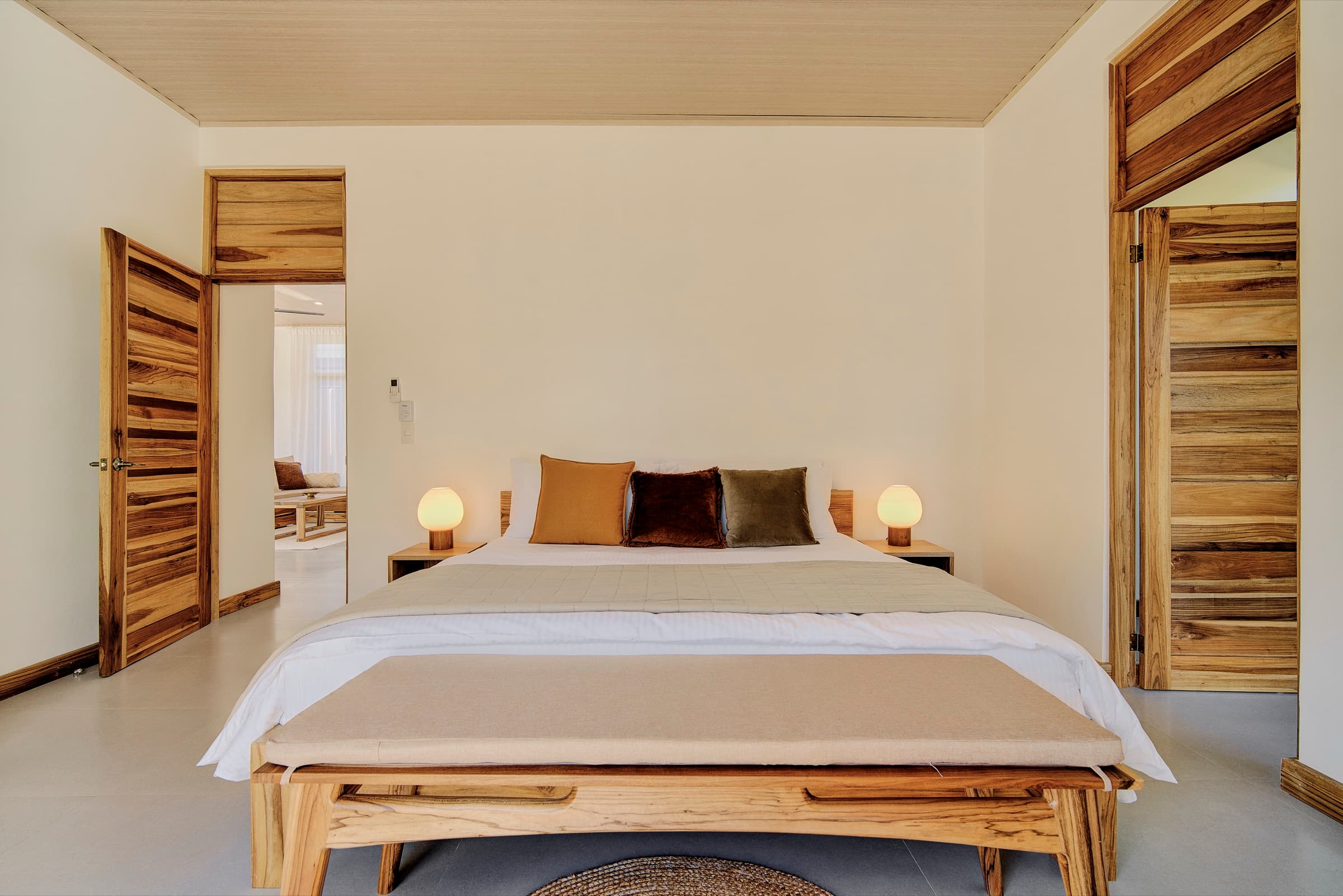Tucana Villa master bedroom detail