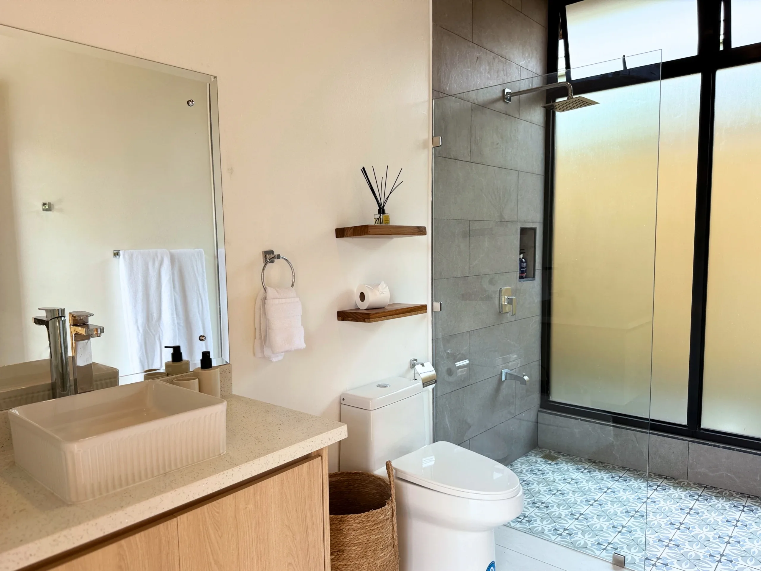 Phoenix Casa — Bathroom, Playa Negra