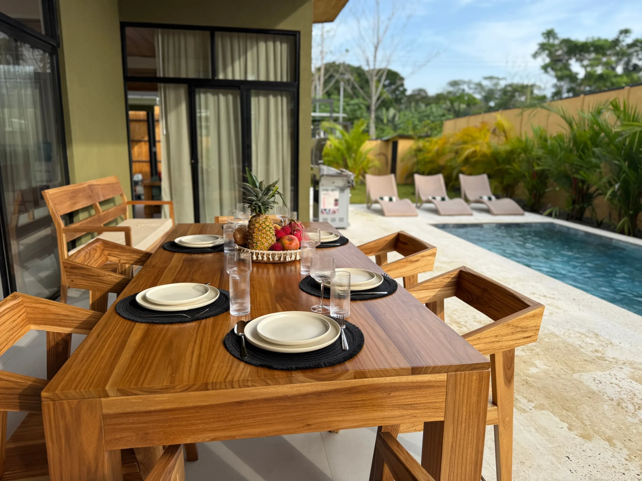 Phoenix Casa — Dining area, Playa Negra