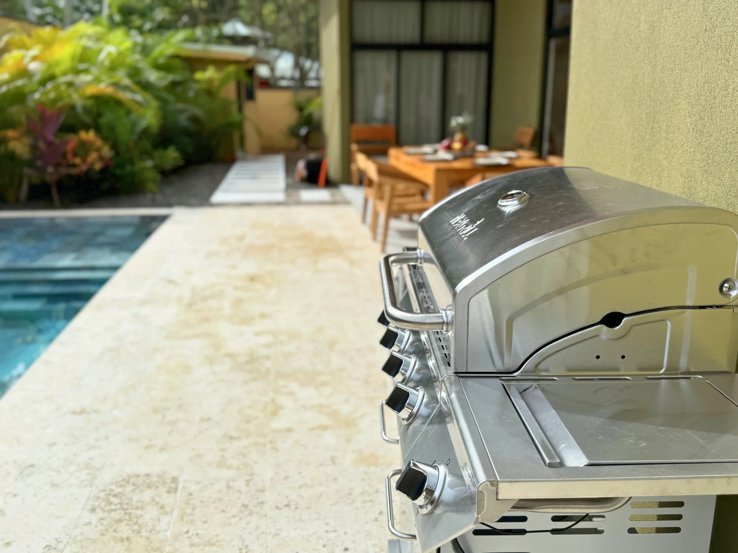 Phoenix Casa — BBQ area, Playa Negra