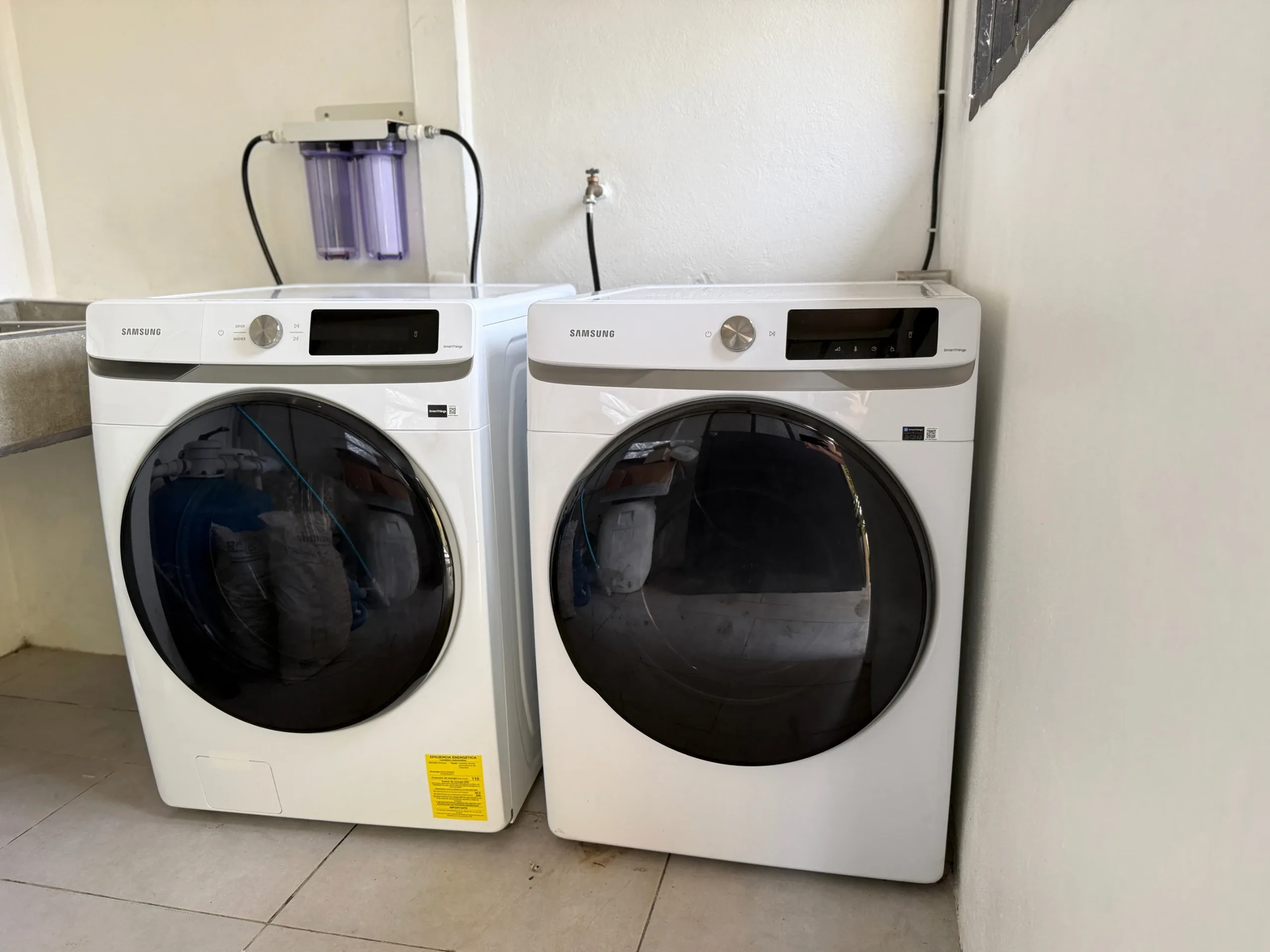 Phoenix Casa — Laundry, Playa Negra