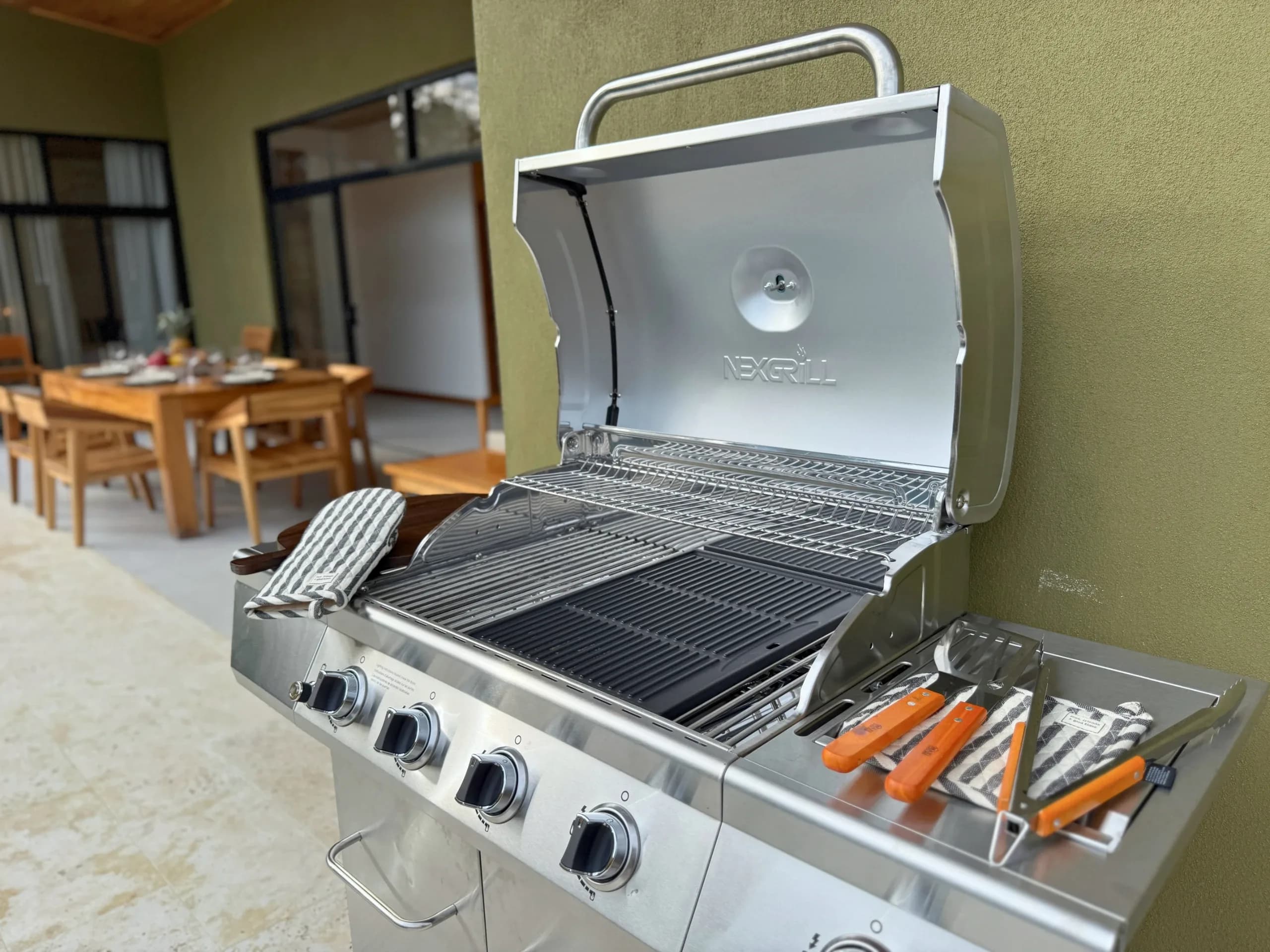Phoenix Casa — BBQ area, Playa Negra