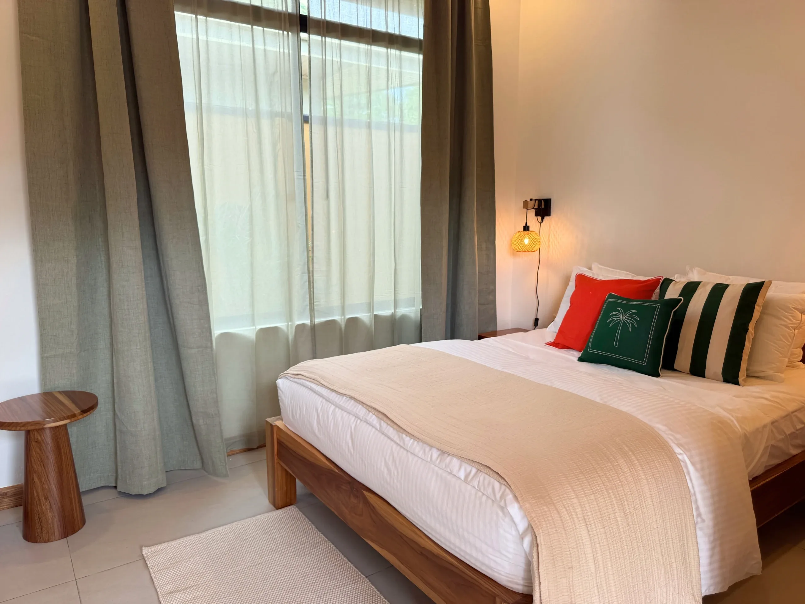 Phoenix Casa — Bedroom 3, queen bed, Playa Negra