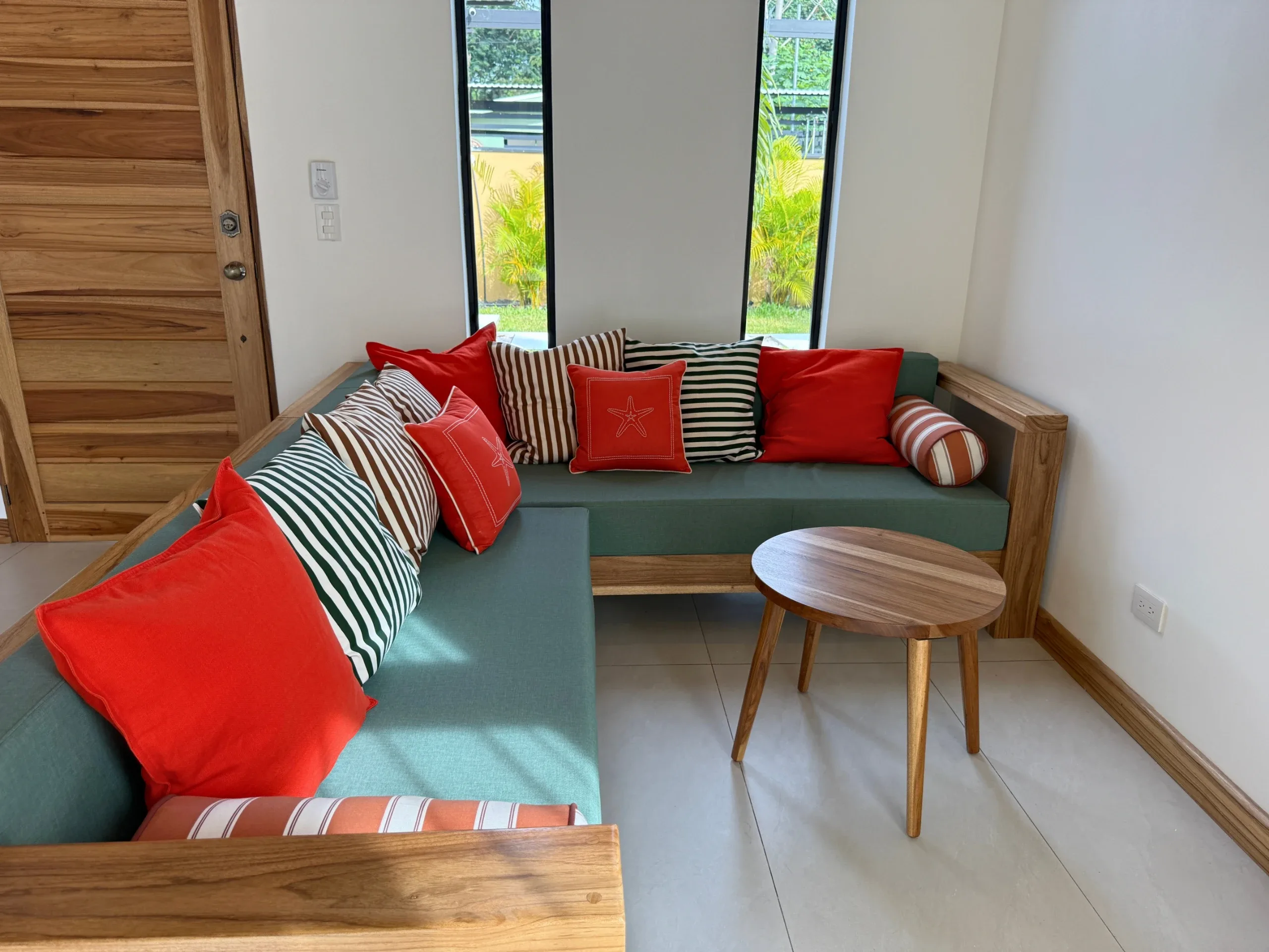 Phoenix Casa — Living room, Playa Negra