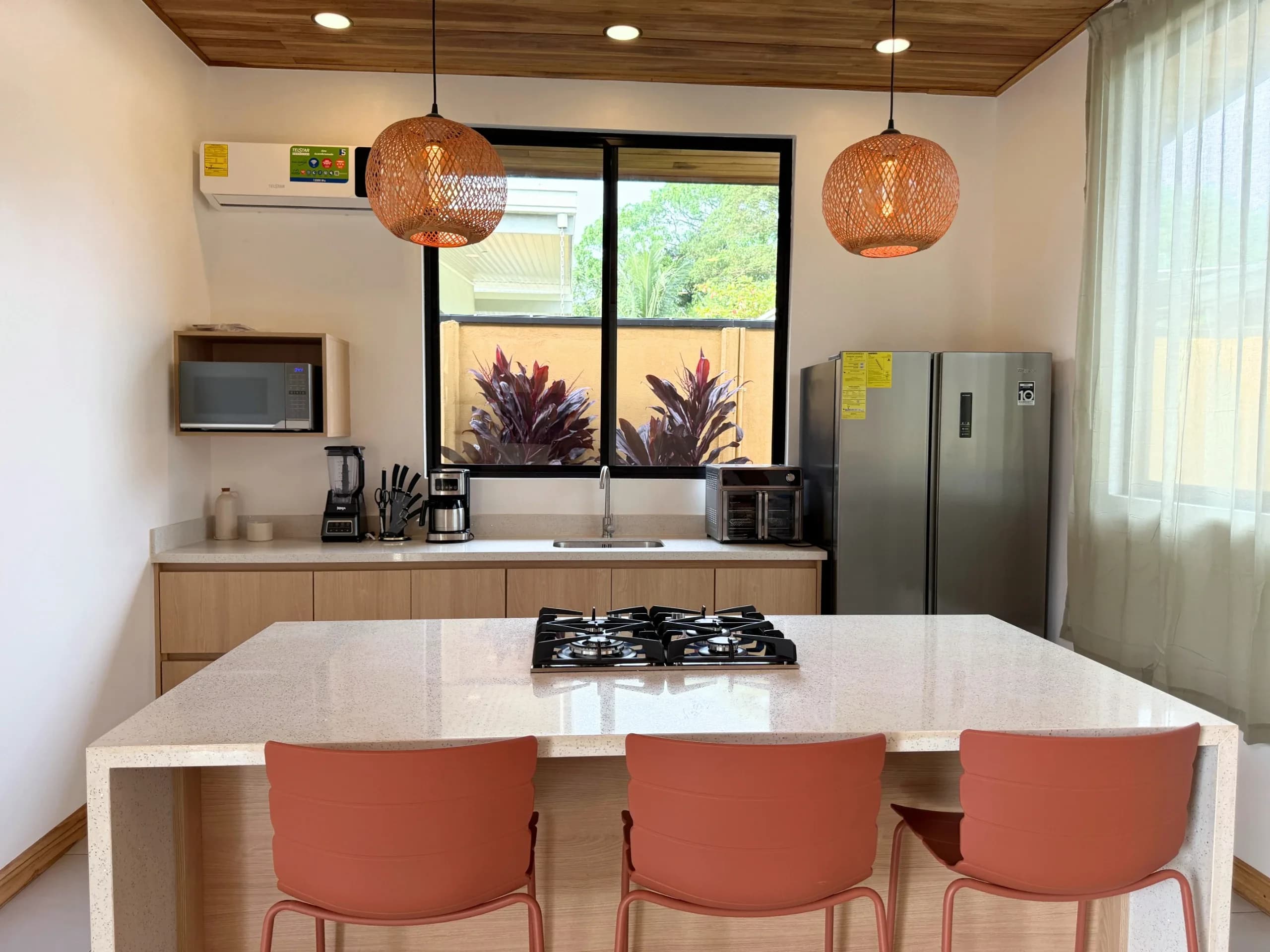 Phoenix Casa — Kitchen, Playa Negra