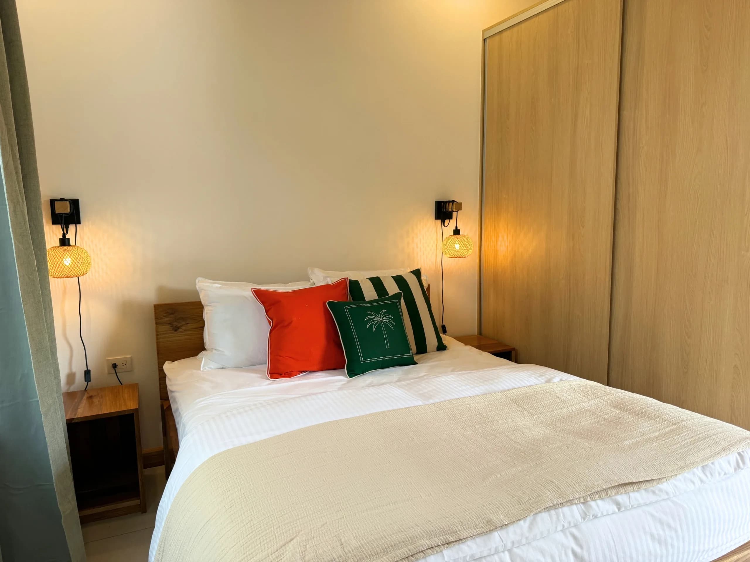 Phoenix Casa — Bedroom 3, queen bed, Playa Negra