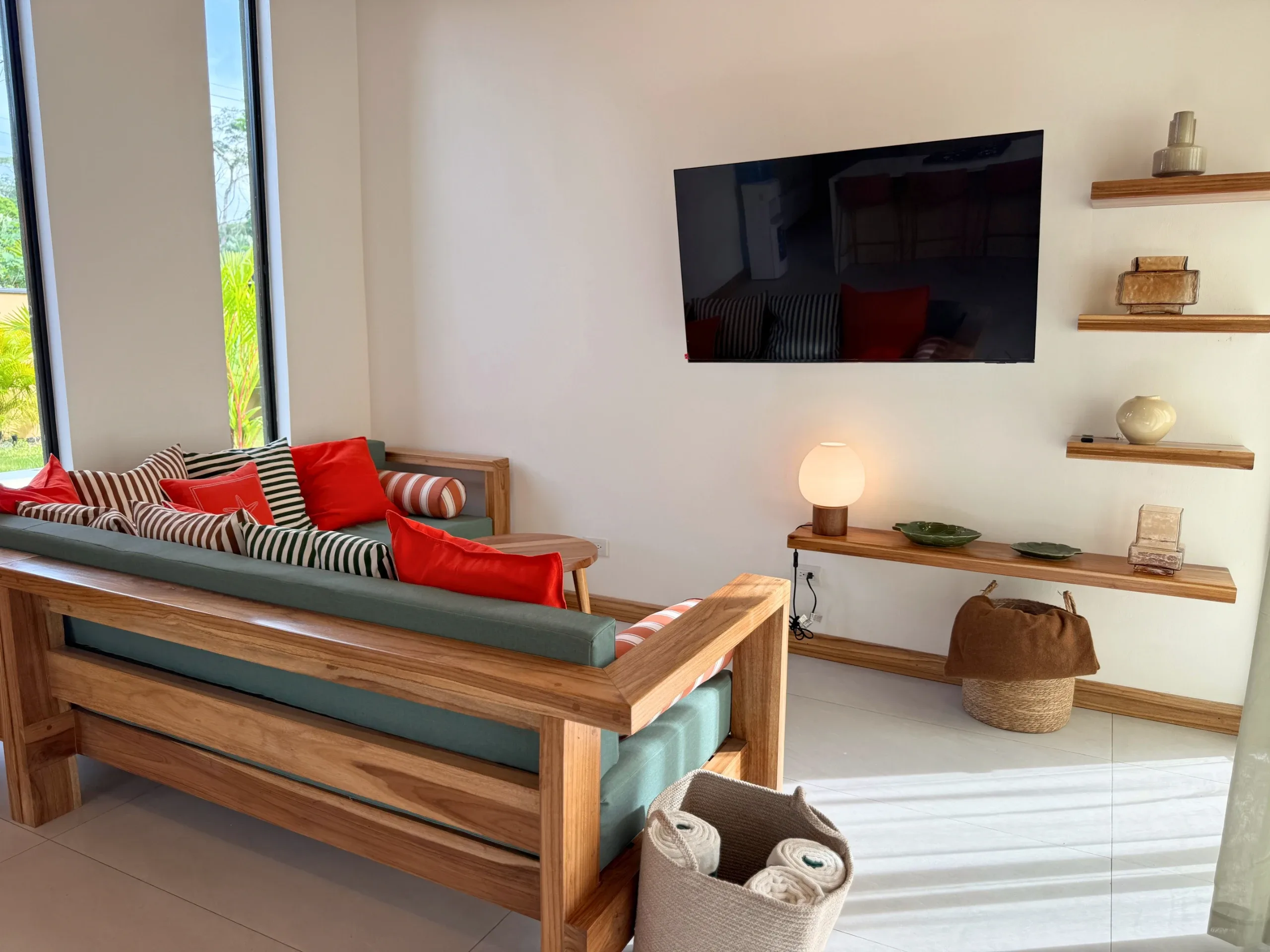 Phoenix Casa — Living room, Playa Negra